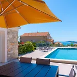 Mirage With Private Heated Pool * Orebić