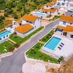 Βίλα Mirage With Private Heated Pool *