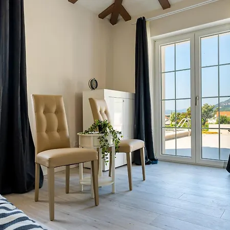 Mirage With Private Heated Pool Orebic