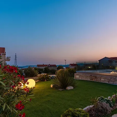 Villa Mirage With Private Heated Pool Orebic
