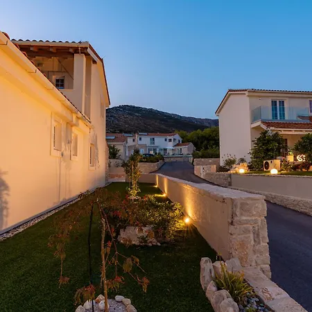Villa Mirage With Private Heated Pool Orebic