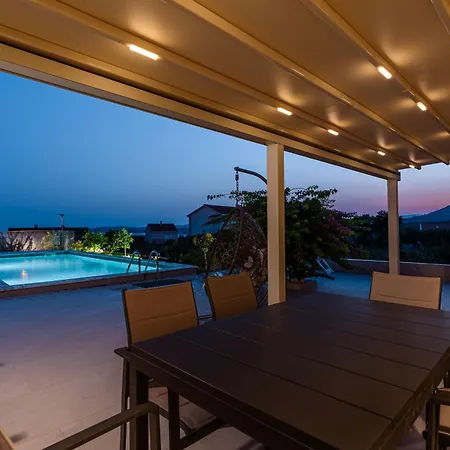 Mirage With Private Heated Pool *