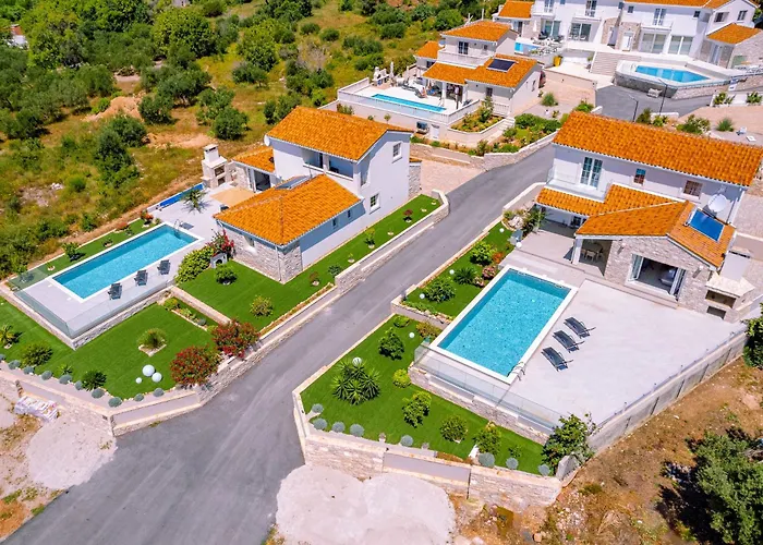 Villa Mirage With Private Heated Pool *