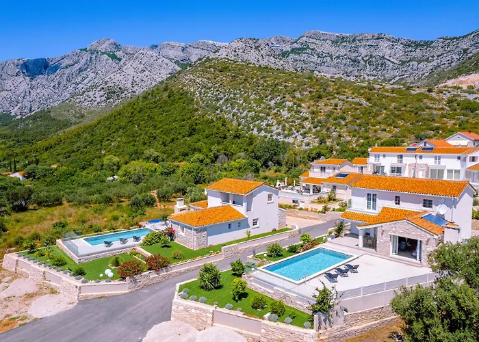 Mirage With Private Heated Pool Villa *