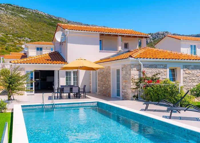 Mirage With Private Heated Pool Villa