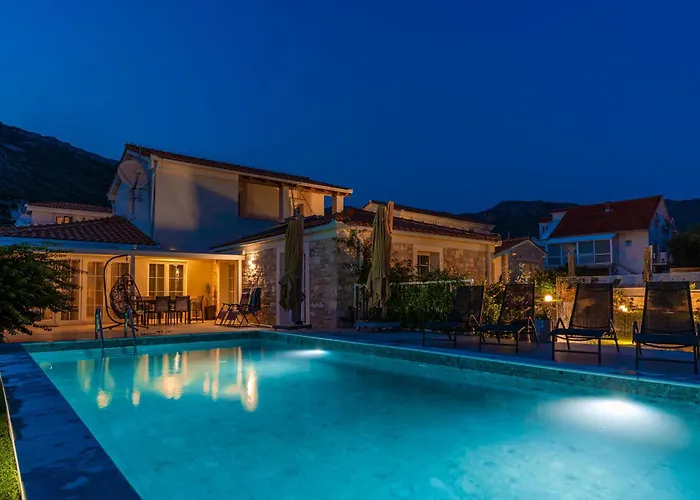 Mirage With Private Heated Pool 빌라 *