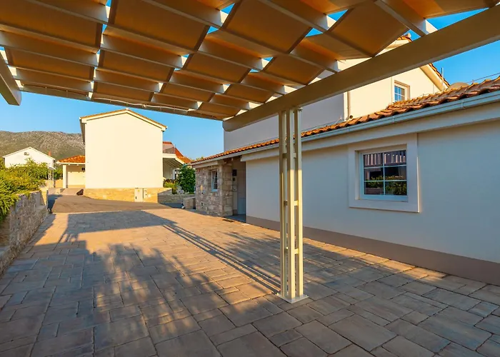 Mirage With Private Heated Pool Orebić